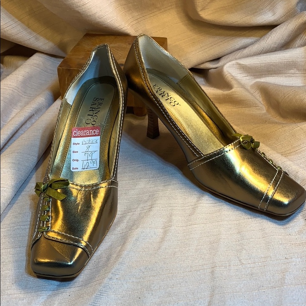 Franco Sarto NWT leather laced heels stylish